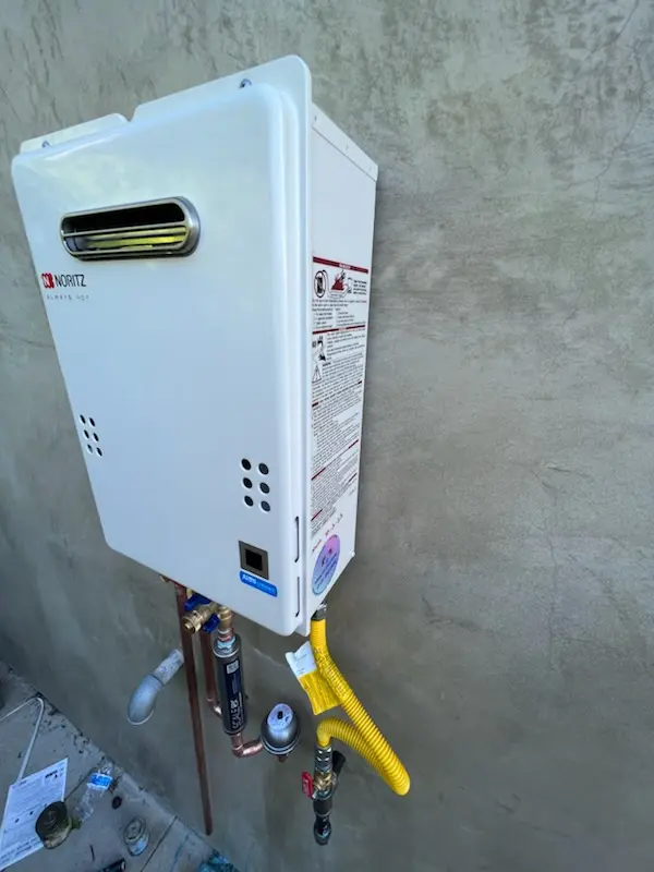 Tankless water heater installation for Mission Oaks homes